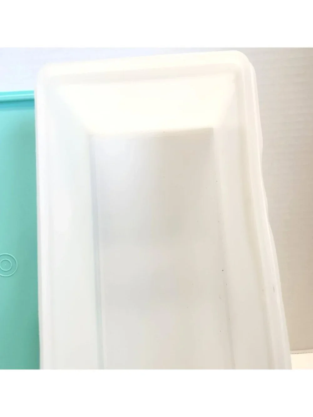 Tupperware Aqua Large Load Rectangle Bread Storage Container With Lid READ